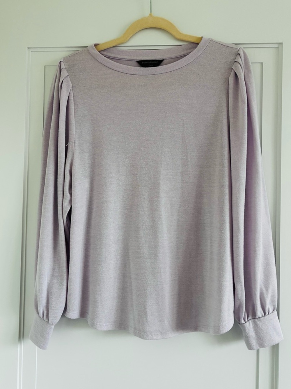 Banana Republic Lavender Puff-Sleeve Long Sleeve Top